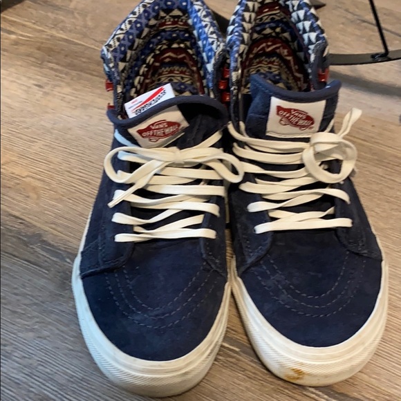 Hi Cut Vans - Picture 3 of 7